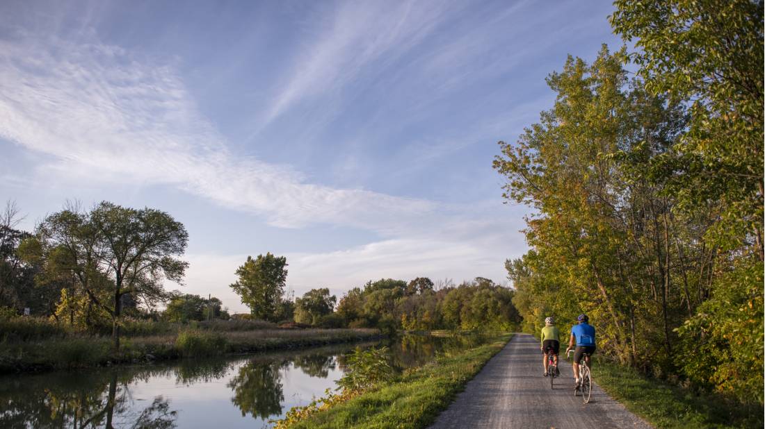 A beautiful day to cycle alongside the Chambly Canal |  <i>Gaëlle Leroyer</i>