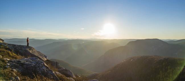 Stopping to enjoy the sunset over the Laurentians | TQ S Deschenes